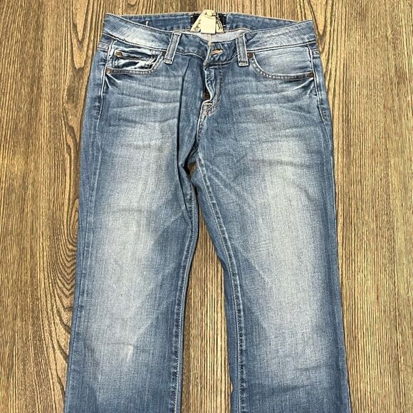 Lucky Brand Lola Boot Cut Jeans Low Rise Whisker Denim Medium Wash Blue Sz 4/27 - Picture 3 of 11